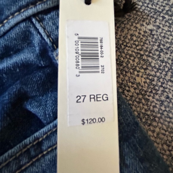 Banana Republic Relaxed Flare Jeans - Picture 2 of 4
